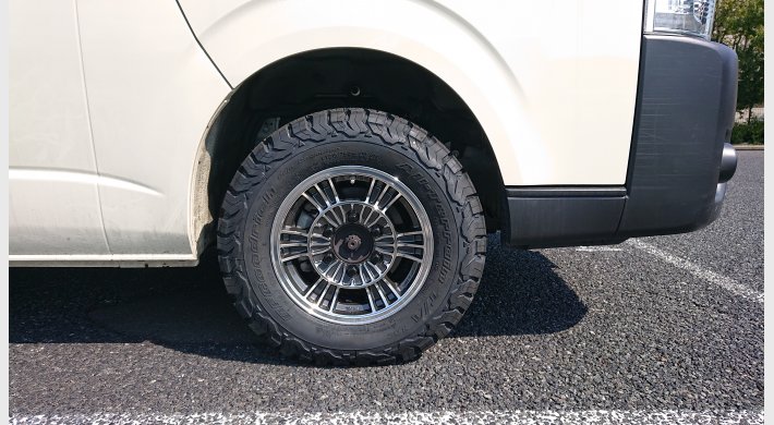 215/75R15☆ハイエース等に