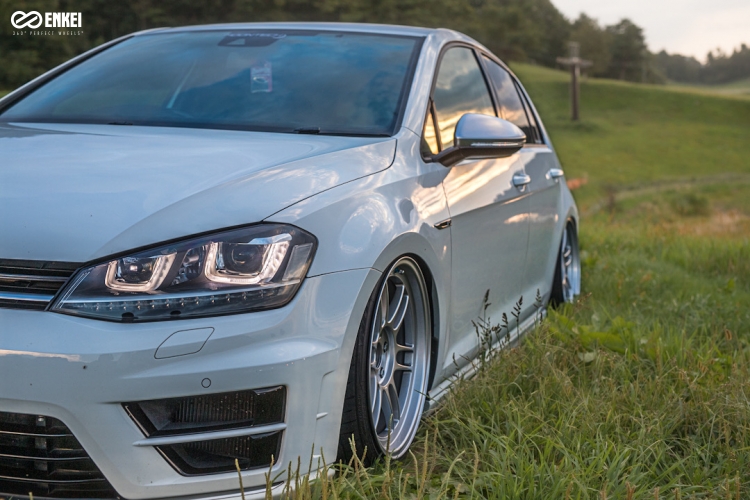 フォルクスワーゲン ゴルフ7R｜USERS GALLERY｜ENKEI WHEELS