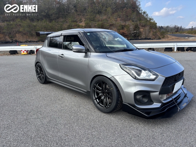 スズキ スイフトスポーツ｜USERS GALLERY｜ENKEI WHEELS