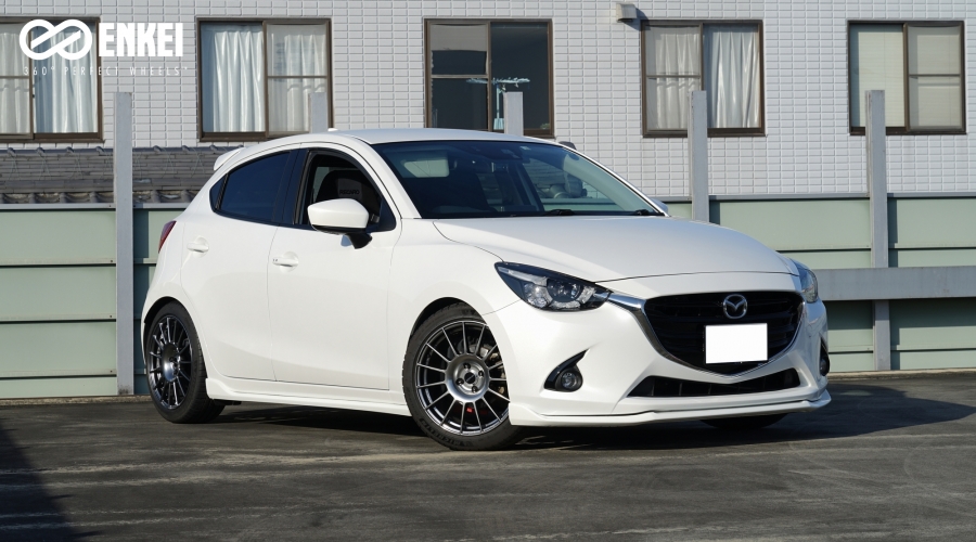 マツダ デミオ｜USERS GALLERY｜ENKEI WHEELS